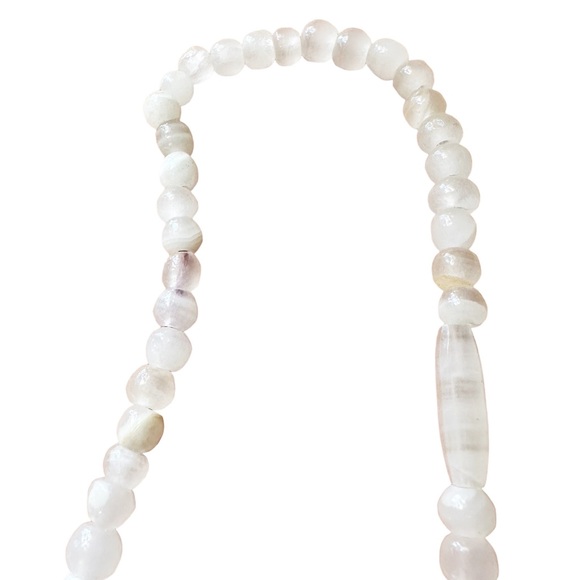 Vintage Carved Clear Quartz Beaded Necklace - Picture 3 of 4